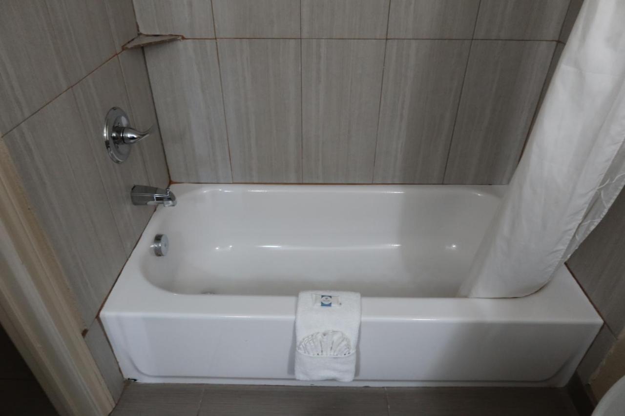 West Worth Inn & Suites White Settlement Zewnętrze zdjęcie