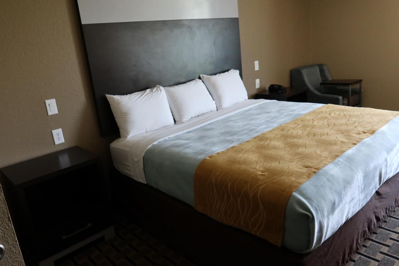 West Worth Inn & Suites White Settlement Zewnętrze zdjęcie
