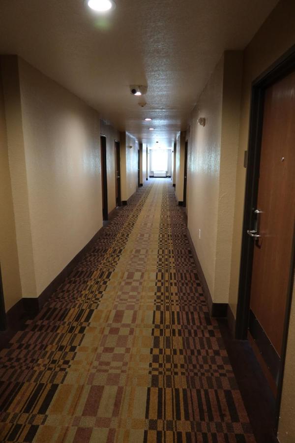 West Worth Inn & Suites White Settlement Zewnętrze zdjęcie